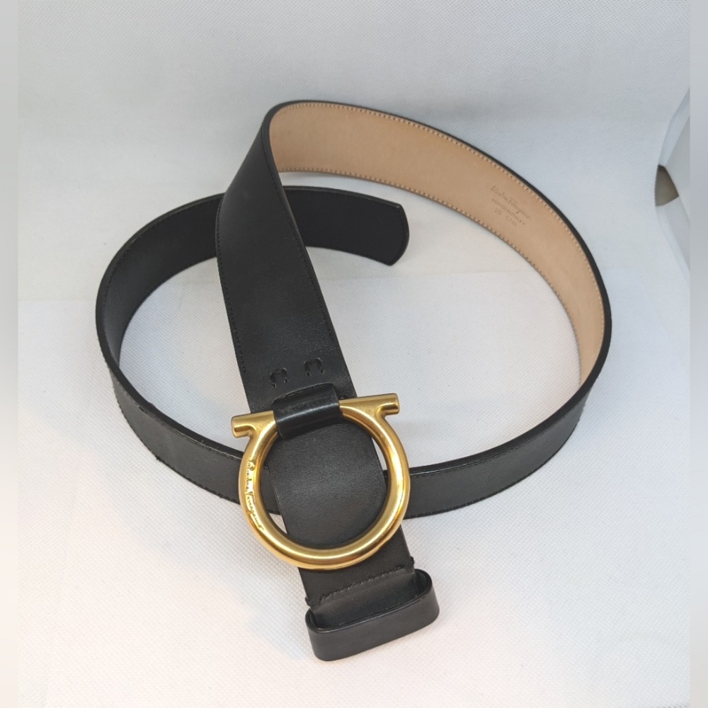 Salvatore Ferragamo belt women black